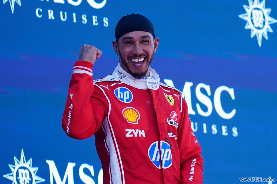[图]F1西班牙大奖赛：汉密尔顿夺赛季首冠 拉塞尔第二2026世界杯(中国)